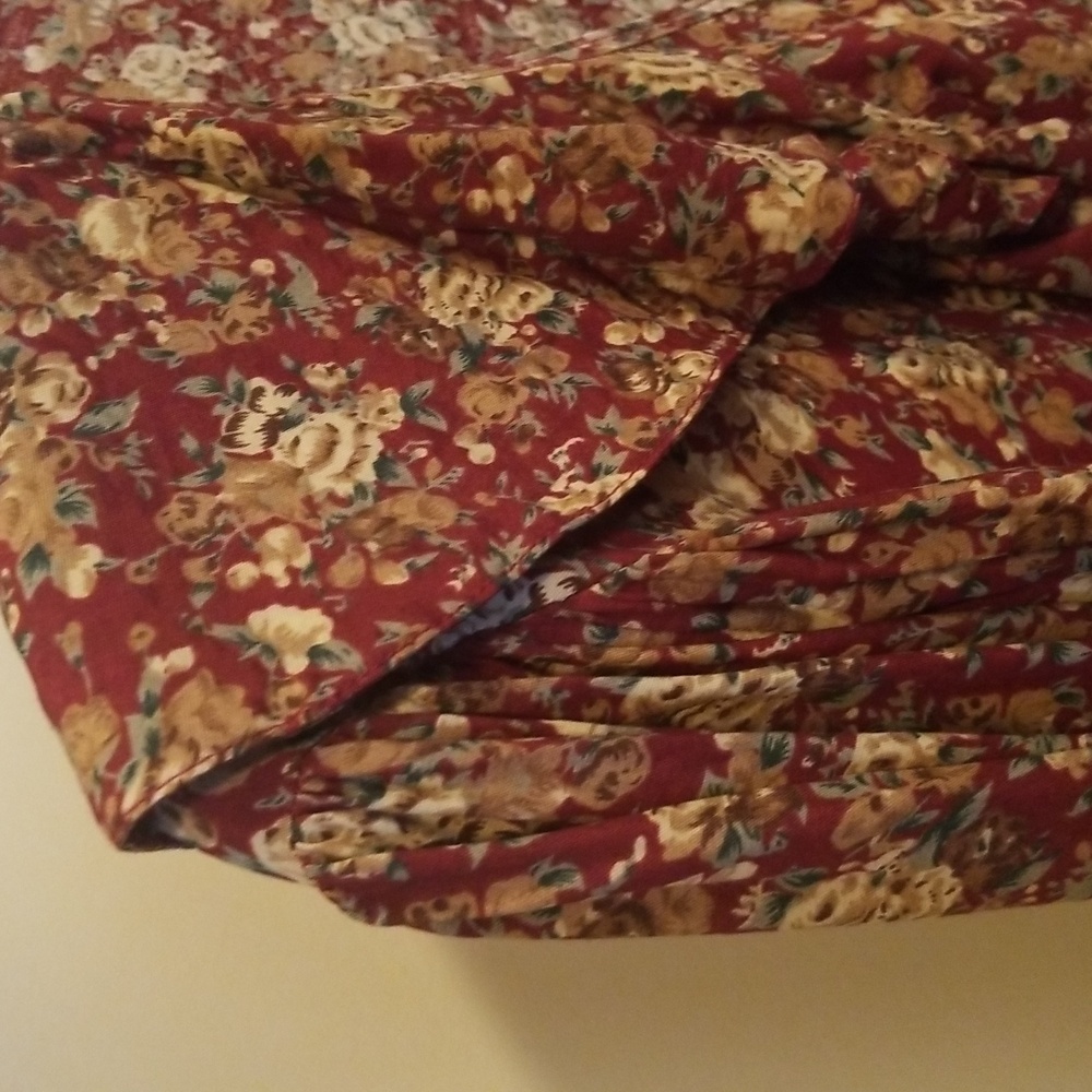Express Floral Ruffle Blouse - Picture 5 of 8